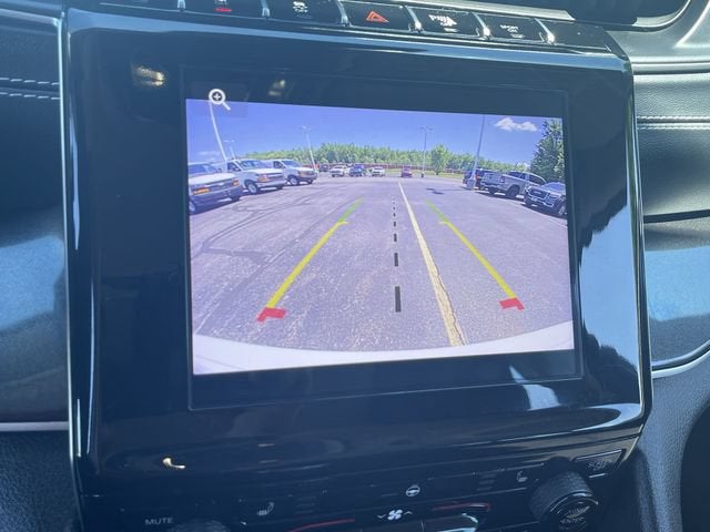 2022 Jeep Grand Cherokee Laredo 4x4