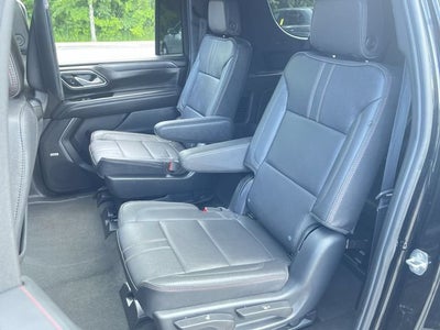 2023 Chevrolet Suburban RST