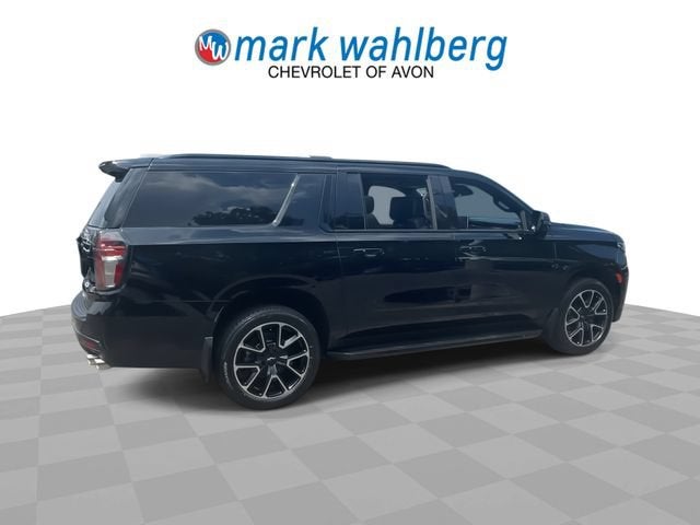 2023 Chevrolet Suburban RST