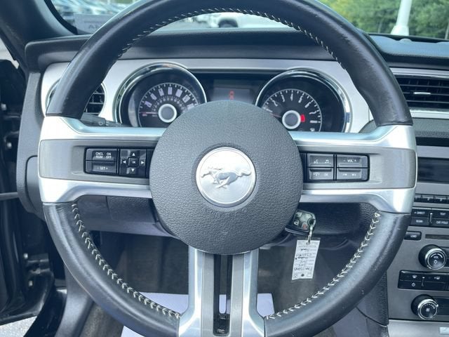 2014 Ford Mustang V6