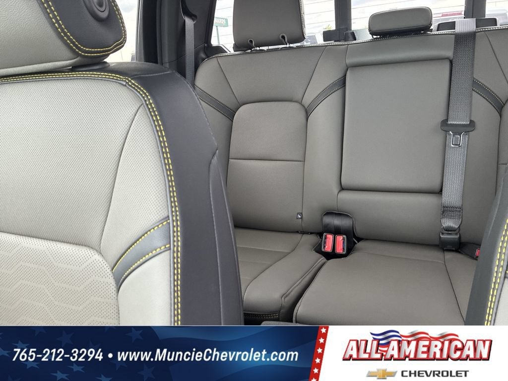 2026 Chevrolet Colorado ZR2 - Photo 13