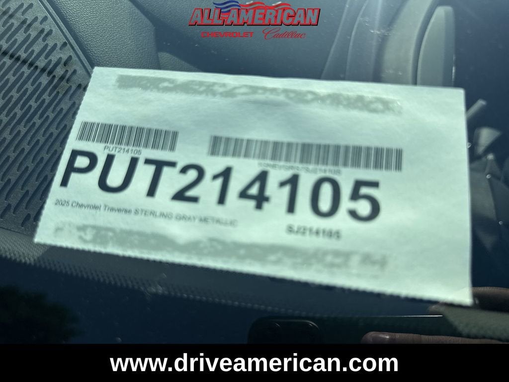 2025 Chevrolet Traverse LT