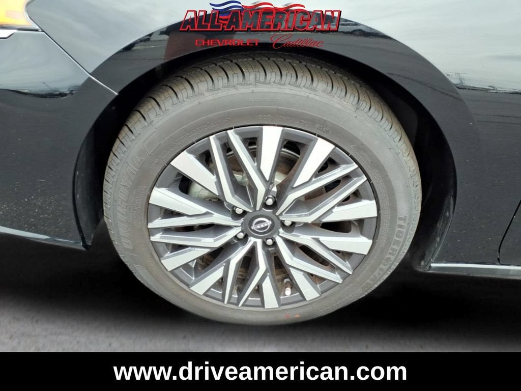2025 Nissan Altima SV - Photo 11