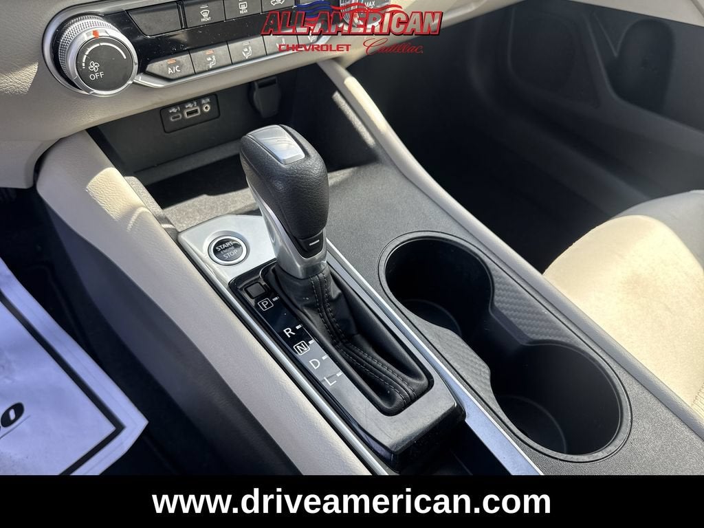 2025 Nissan Altima SV - Photo 15