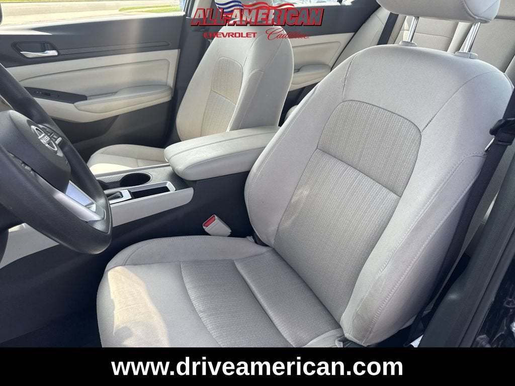 2025 Nissan Altima SV - Photo 18