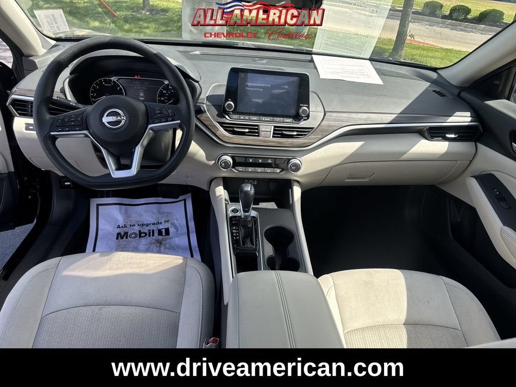 2025 Nissan Altima SV - Photo 19