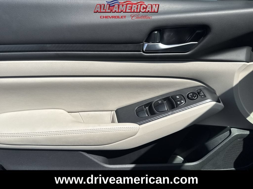 2025 Nissan Altima SV - Photo 21