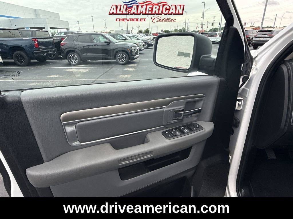 2019 RAM 1500 Classic SLT