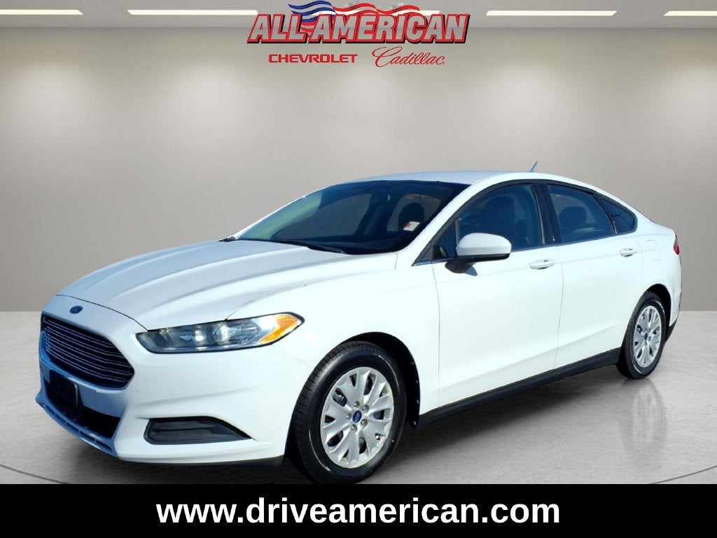 Used 2013 Ford Fusion S with VIN 3FA6P0G7XDR120571 for sale in Muncie, IN