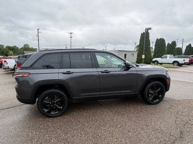 2023 Jeep Grand Cherokee Altitude 4x4