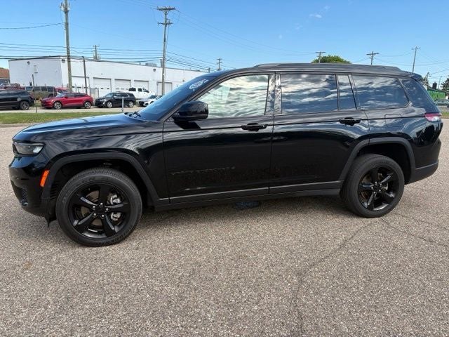 2023 Jeep Grand Cherokee L Altitude 4x4