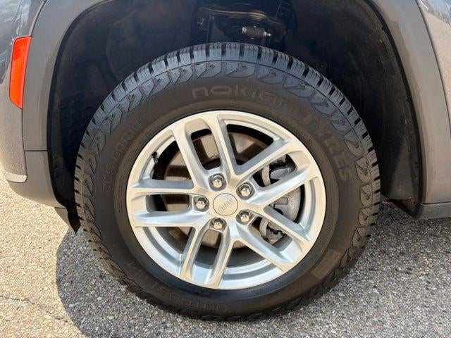 2023 Jeep Grand Cherokee L Laredo 4x4