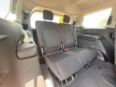2023 Jeep Grand Cherokee L Laredo 4x4