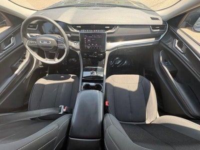 2023 Jeep Grand Cherokee L Laredo 4x4