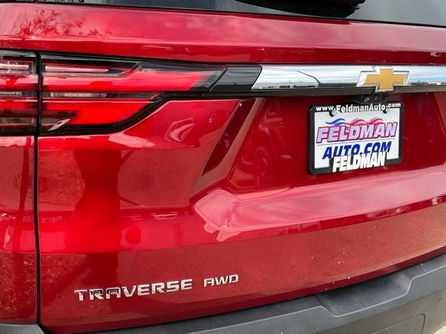2022 Chevrolet Traverse AWD LT Leather