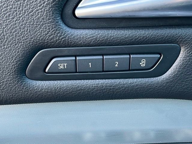 2023 Cadillac XT4 FWD Premium Luxury