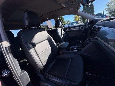 2023 Volkswagen Atlas 3.6L V6 SEL R-Line Black