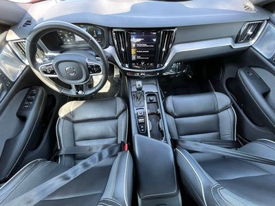 2019 Volvo S60 T6 R-Design
