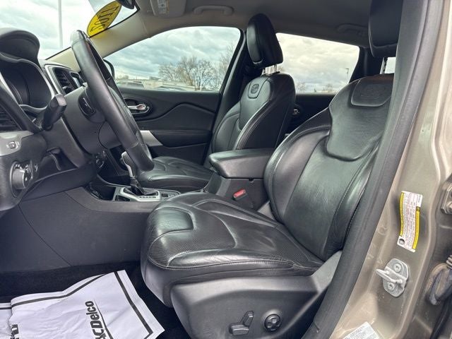 2017 Jeep Cherokee Overland