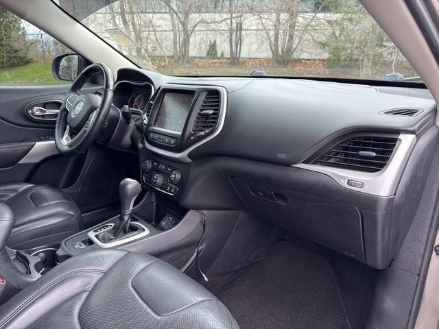 2017 Jeep Cherokee Overland