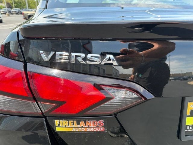 2025 Nissan Versa 1.6 SR