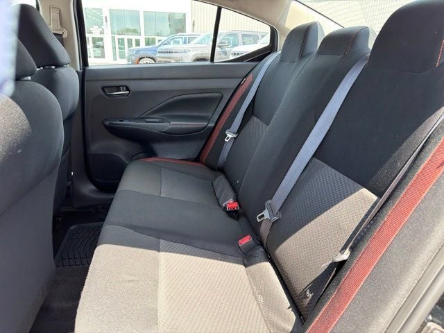 2025 Nissan Versa 1.6 SR