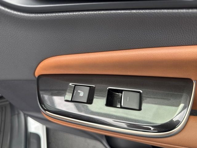 2025 Toyota Crown Signia Limited