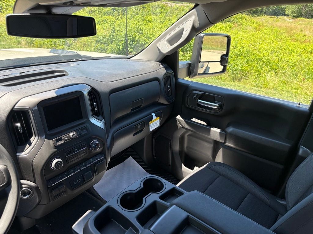 2026 Chevrolet Silverado 2500HD Custom