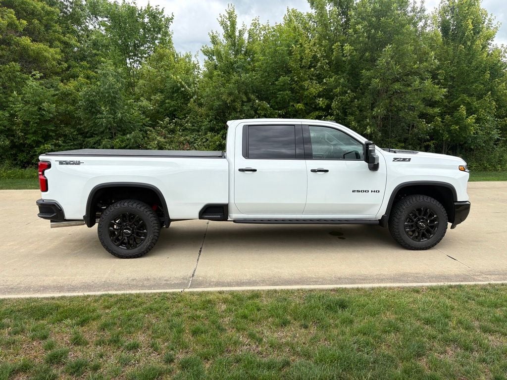 2026 Chevrolet Silverado 2500 HD LTZ - Photo 10