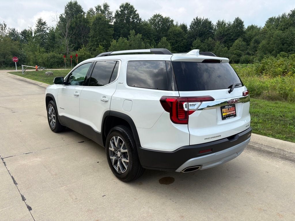 2023 GMC Acadia SLT