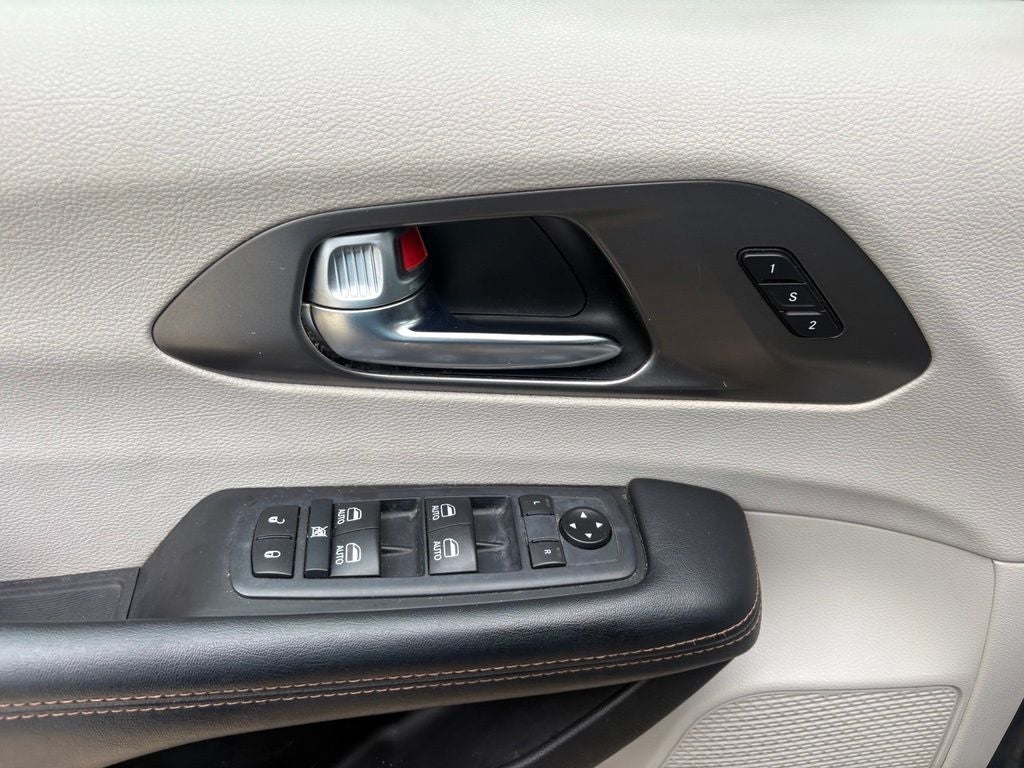 2020 Chrysler Pacifica Touring L Plus