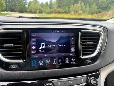 2020 Chrysler Pacifica Touring L Plus