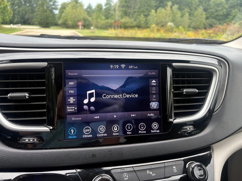 2020 Chrysler Pacifica Touring L Plus
