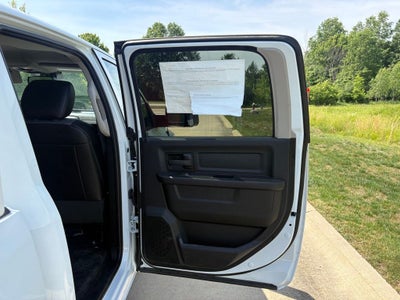 2022 RAM 1500 Classic Tommy Gate