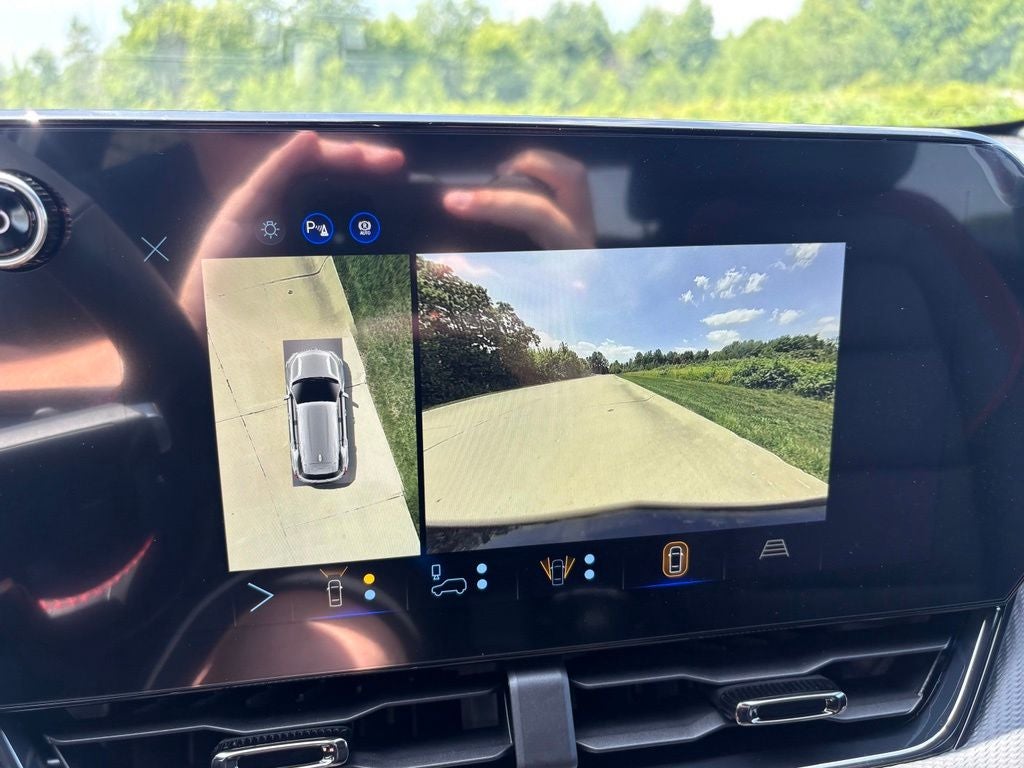 2027 Chevrolet Equinox RS - Photo 27