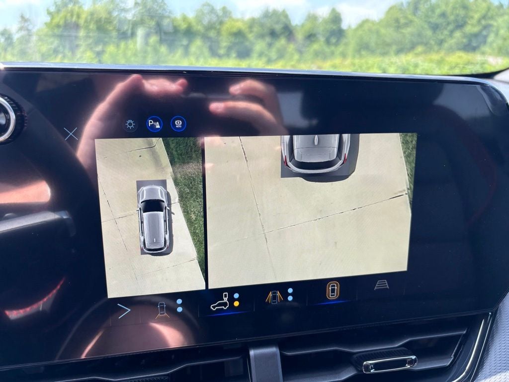 2027 Chevrolet Equinox RS - Photo 29