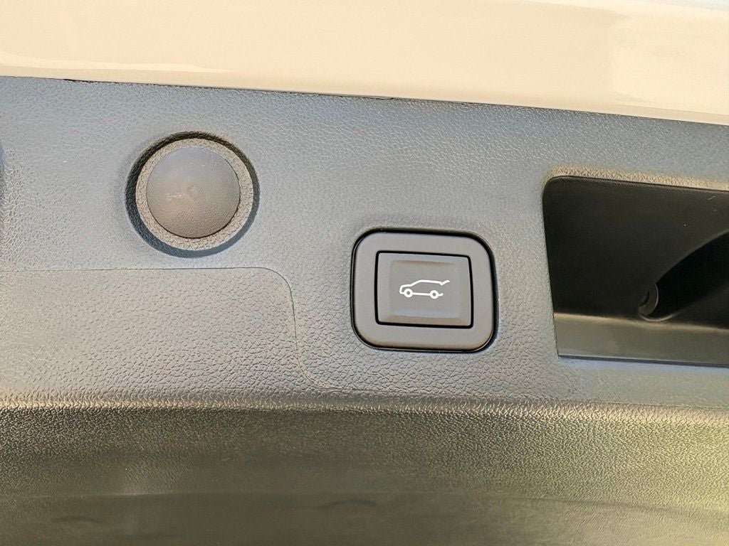 2027 Chevrolet Equinox RS - Photo 62