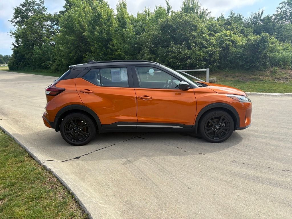 2023 Nissan Kicks SR
