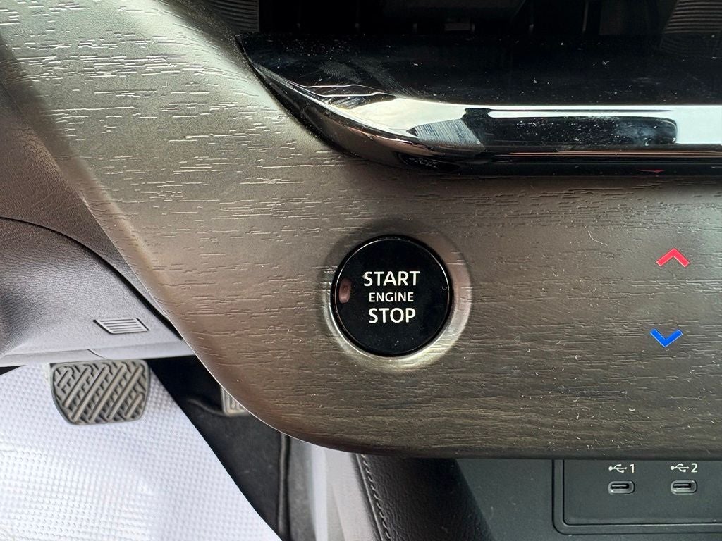 2025 Nissan Murano SV