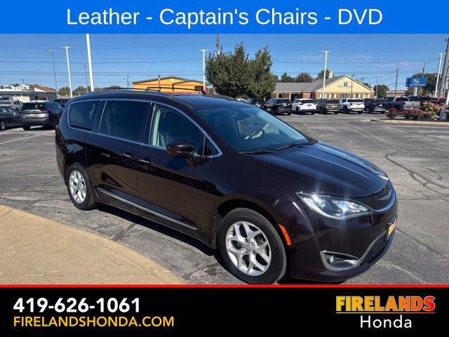 2017 Chrysler Pacifica Touring L Plus