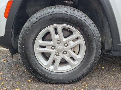 2024 Jeep Grand Cherokee Laredo