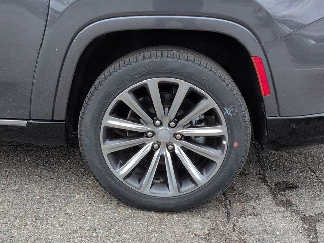 2023 Jeep Grand Wagoneer L Base