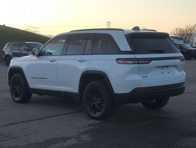 2025 Jeep Grand Cherokee Altitude 4x4