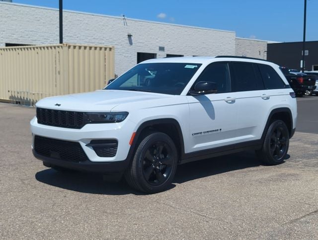 2023 Jeep Grand Cherokee Altitude 4x4