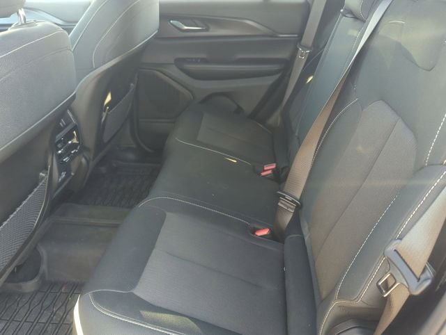 2024 Jeep Grand Cherokee Laredo X 4x4