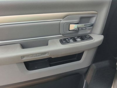 2017 RAM 1500 SLT Quad Cab 4x4 6'4' Box