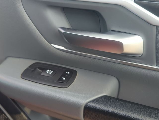 2020 RAM 1500 Big Horn Quad Cab 4x4 6'4' Box