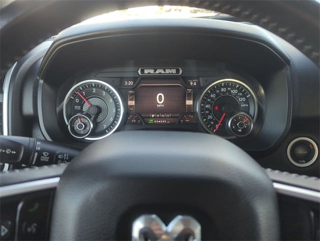 2022 RAM 1500 Big Horn Quad Cab 4x4 6'4' Box