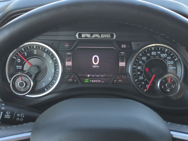 2020 RAM 1500 Big Horn Crew Cab 4x4 5'7' Box