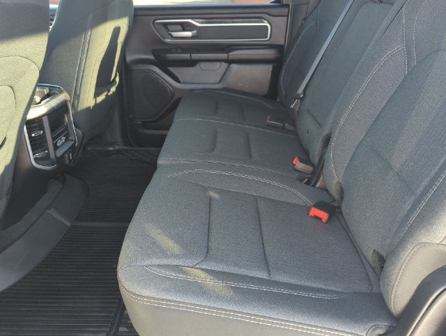 2020 RAM 1500 Big Horn Crew Cab 4x4 5'7' Box